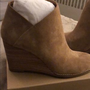 Lucky brand bootie